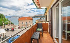 Apartment Sanja With Sea View